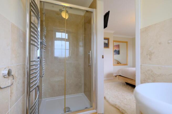 En suite shower room (Bedroom 1)