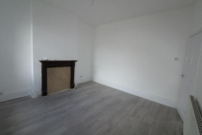 3 bed Terraced for sale Image 6