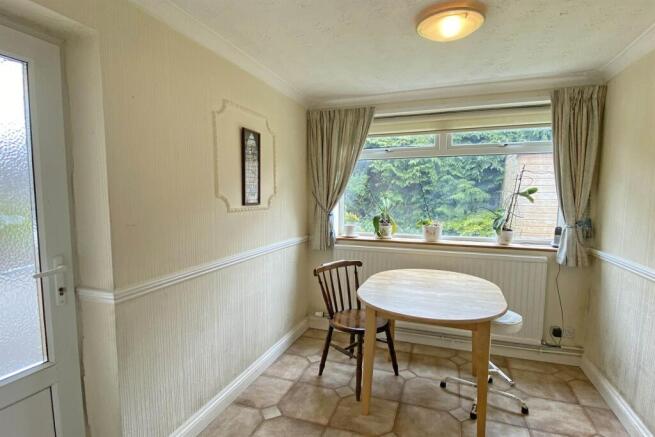 Breakfast Room 
