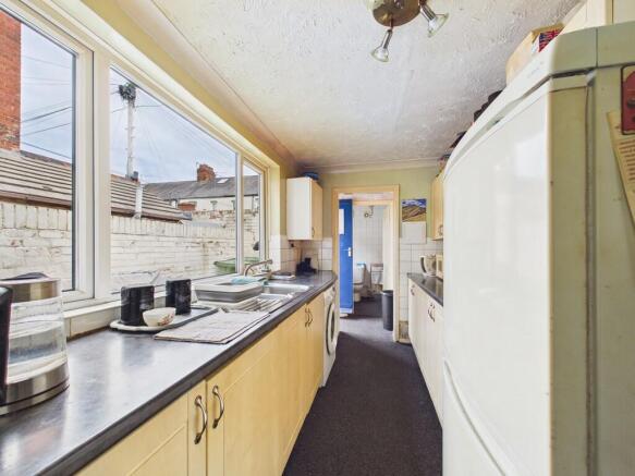 2 bed Terraced for sale Image 6