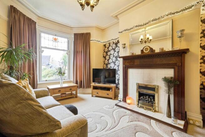 3 bed Terraced for sale Image 4