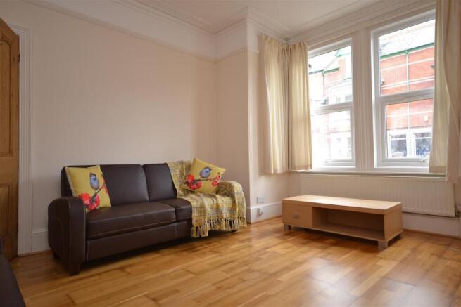 SITTING ROOM MARKETING