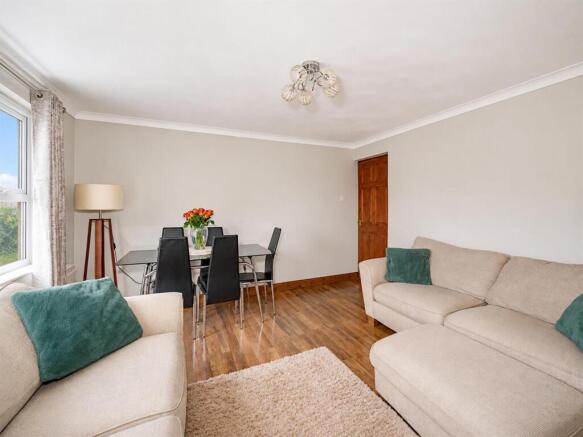2L Denhead Crescent Dundee-3.jpg