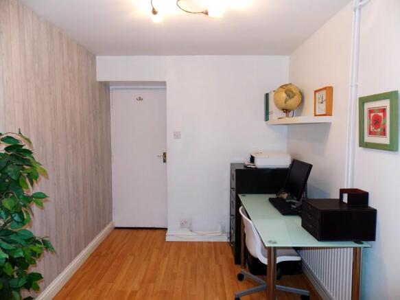 Photo 8