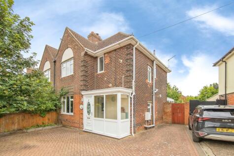 Raeburn Road, Ipswich
