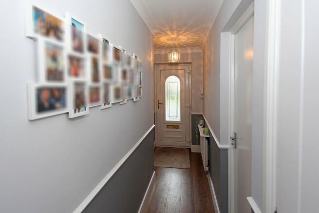 Hallway to front ...