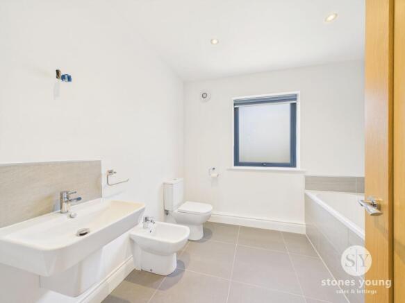 En-suite Bathroom