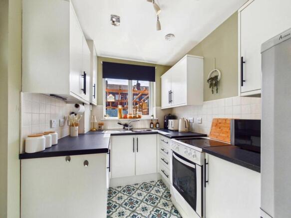 2 bed Terraced for sale Image 7
