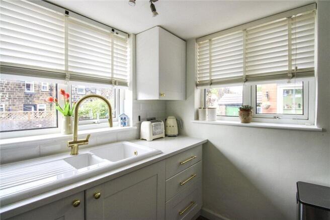 2 bed Semi-Detached for sale Image 6