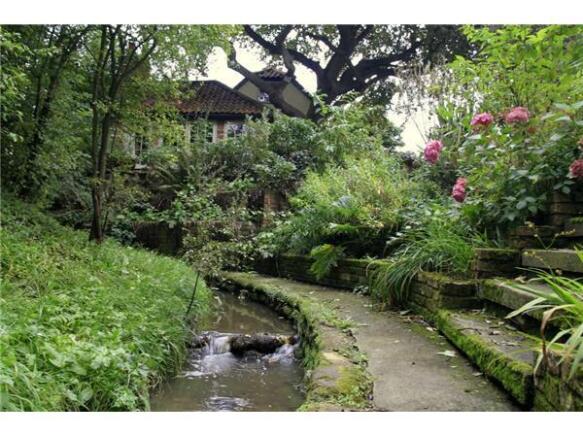 Gardens - Stream