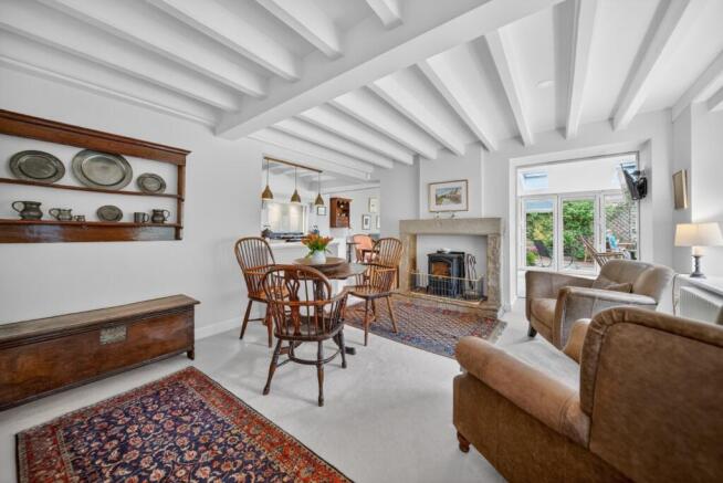 4 bed Semi-Detached for sale Image 11