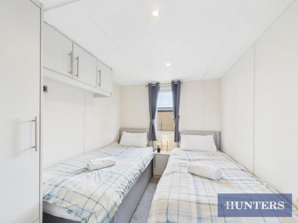 2 bed Park Home for sale Image 9