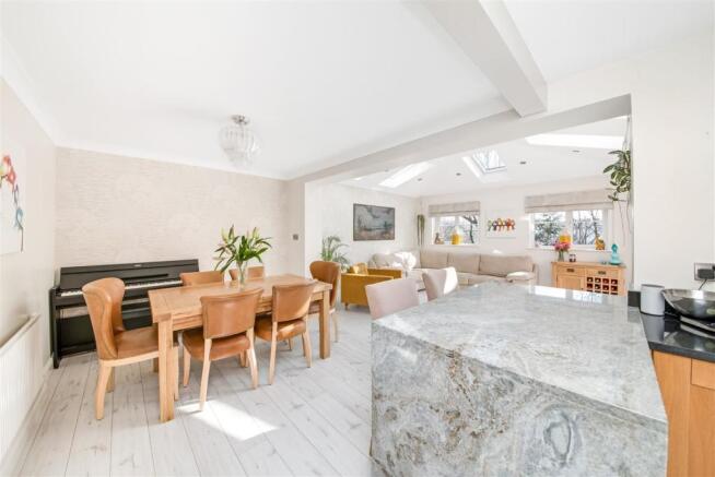 Kitchen Dining Lounge