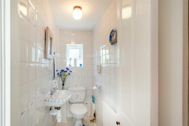 8562894-interior03v2.jpg