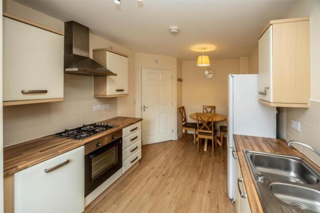 2 bed Terraced for sale Image 7