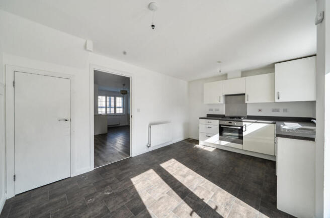 2 Blake Close, Yeovil photo 3