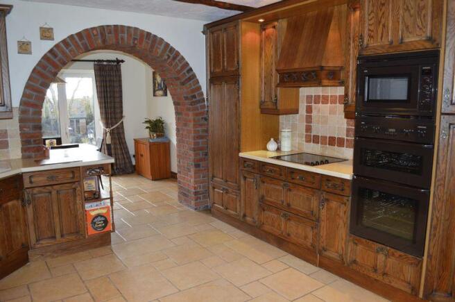KITCHEN 2