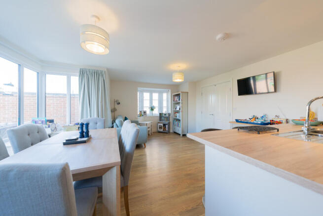 Deveron Drive, Lubbesthorpe, Leicester, Leicestershire photo 4