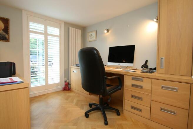 Photo 8