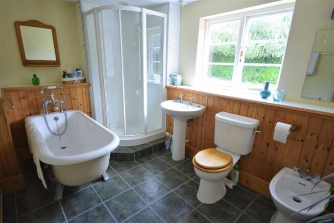 Ground Floor Bathroom