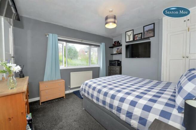 bedroom 3 a.jpg