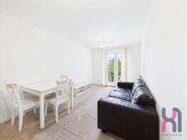 Apartment 43, 1 Brindley House, Elmira Way, Salford M5 3DA