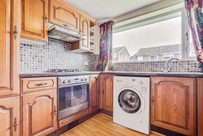 2 bed Semi-Detached Bungalow for sale Image 6