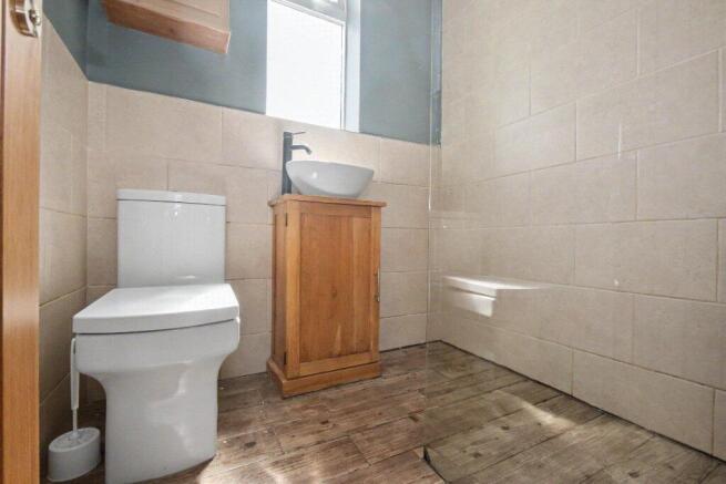 2 bed Semi-Detached for sale Image 9