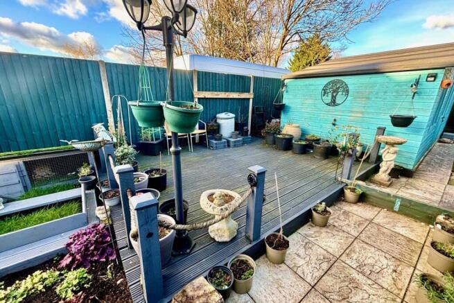 DECKING