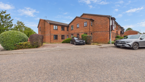 98, Poets Chase, Aylesbury HP21 7LW