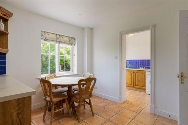 BREAKFAST KITCHEN