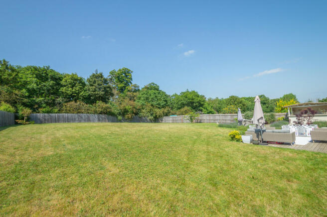 6 Shepherd Close-...