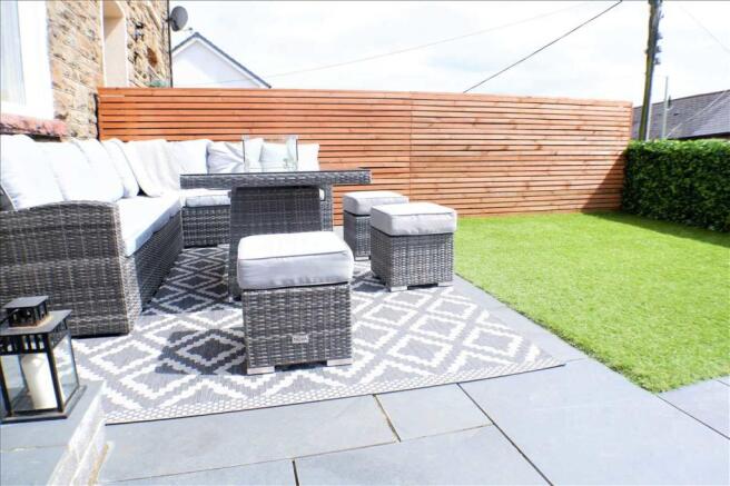 Front garden image 1