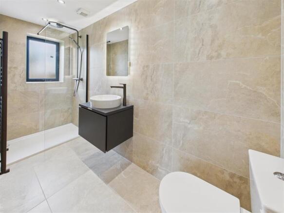 2 bed Apartment for sale Image 8