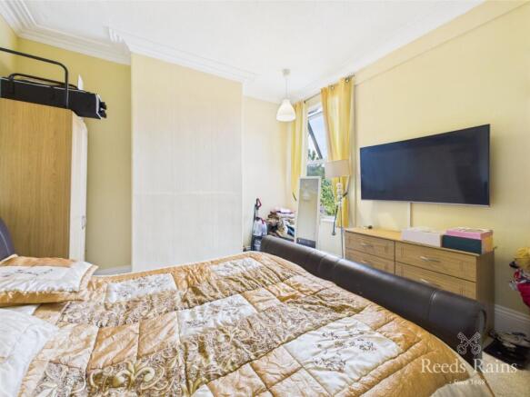 2 bed Apartment for sale Image 7