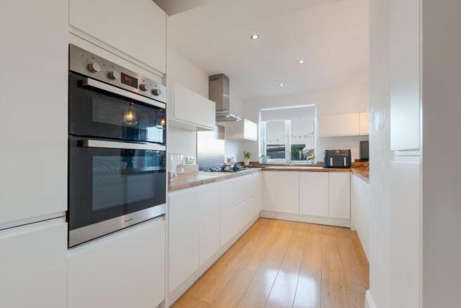 kitchen-1.jpg