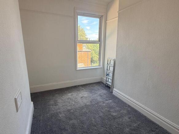 1 bed Apartment to rent Image 10