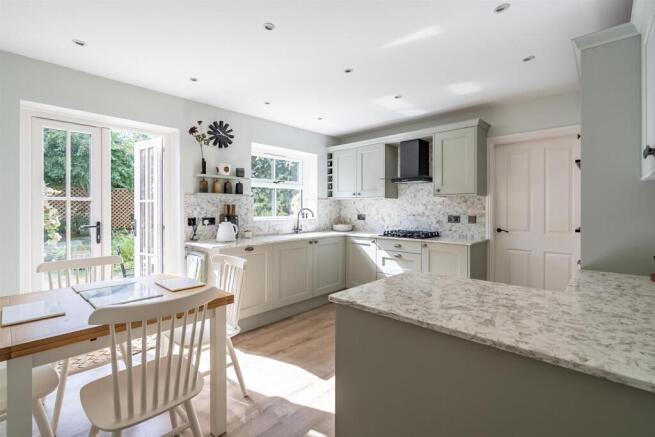 BREAKFAST KITCHEN