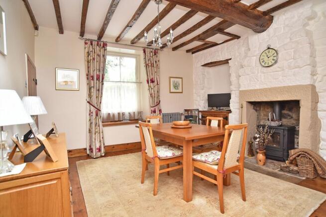 4 bed Semi-Detached for sale Image 7