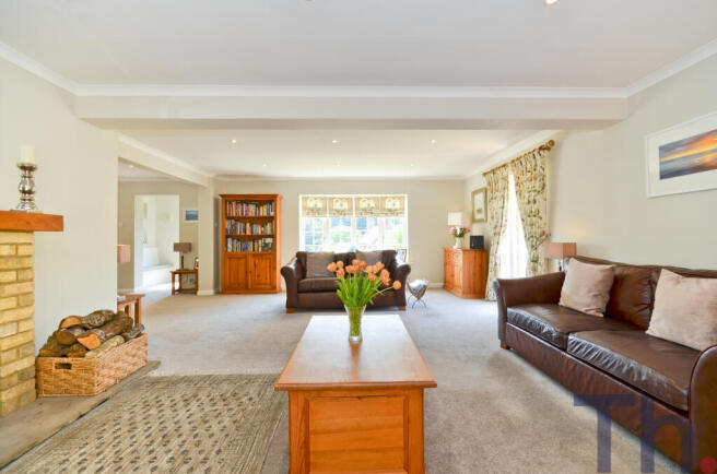 Sizeable Lounge.JPG