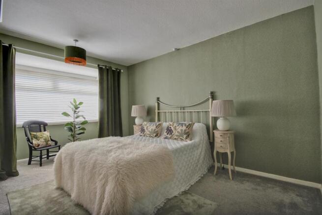 3 bed Semi-Detached for sale Image 7