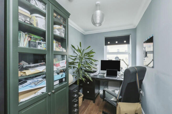 Bedroom / Office
