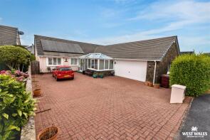 6 Tremorwel, Reginald Close, Hundleton, Pembroke SA71 5RZ