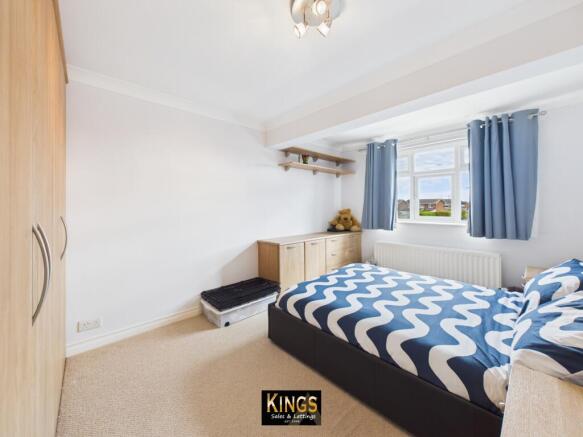 4 bed Detached for sale Image 11