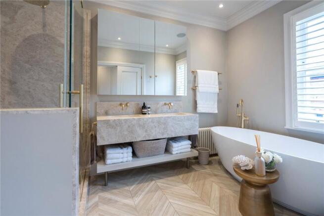 Ensuite