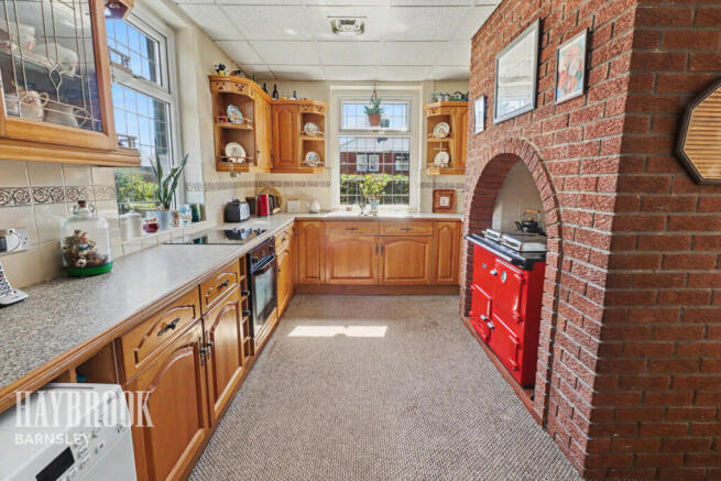 3 bed Detached for sale Image 4