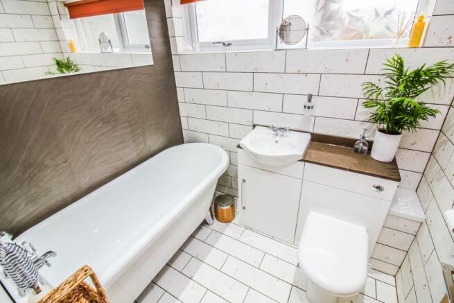Ground Floor Bathroo