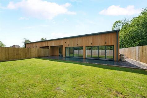 North Perrott, Crewkerne