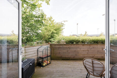 2 Serbert Close, Portishead