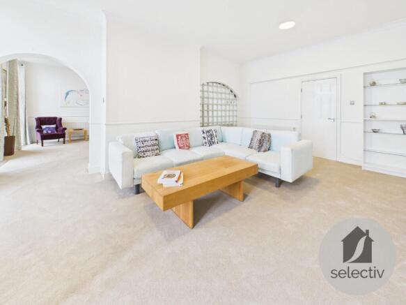 3 bed Ground Flat for sale Image 6